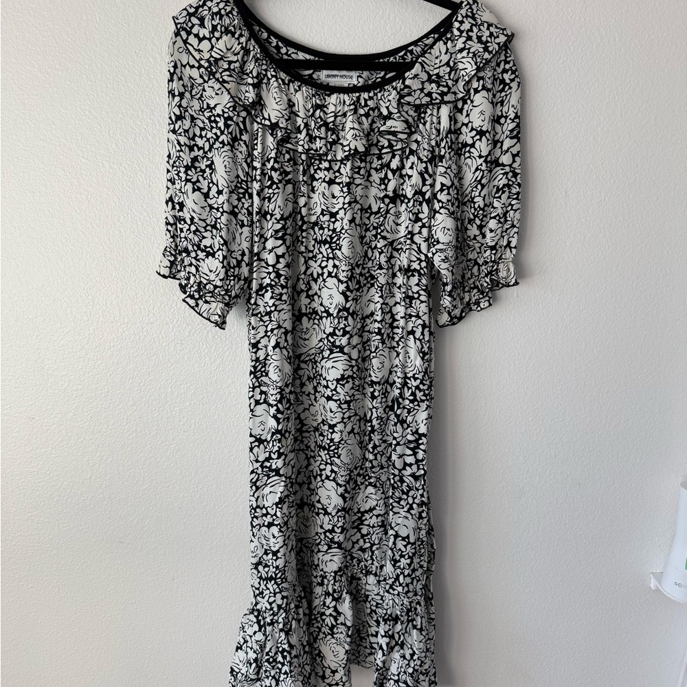 Black & White Floral Ruffle Midi Dress with Flutter Sleeves